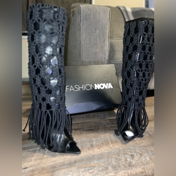 Fashion Nova - Summer Crochet Knee High Boots - Size 6 - Black - Picture 3 of 6